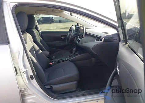 2021 Toyota Corolla Le z USA, uszkodzony, nr VIN 5YFEPMAE5MP244872